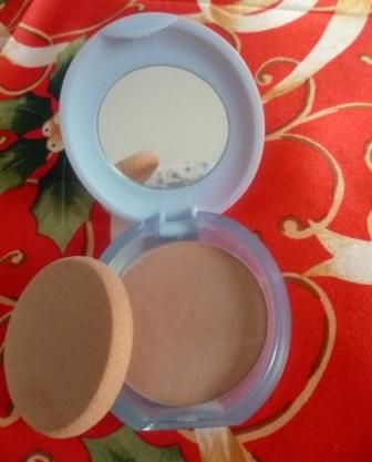 Матирующая компактная пудра Shiseido Pureness SPF 15
