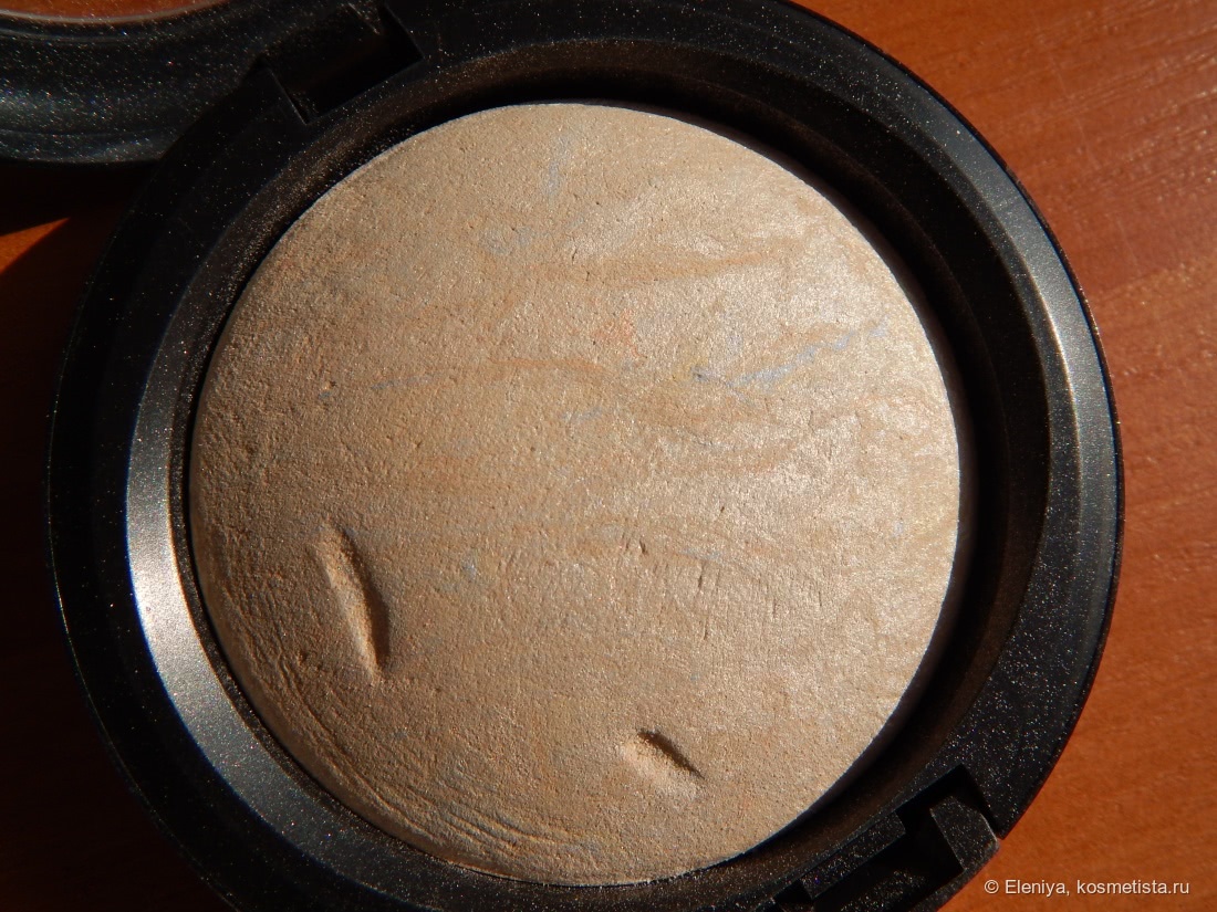 Хайлайтер MAC Mineralize Skinfinish Lightscapade