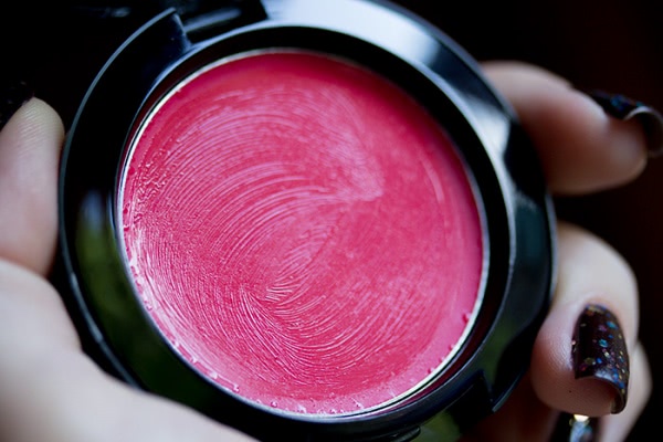 Румяна Nyx Rouge Cream Blush Red Cheeks - кто осмелится?