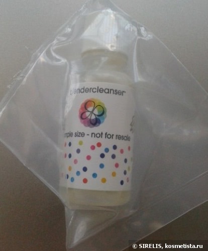 Моем BeautyBlender с помощью Beauty Blender Blendercleanser