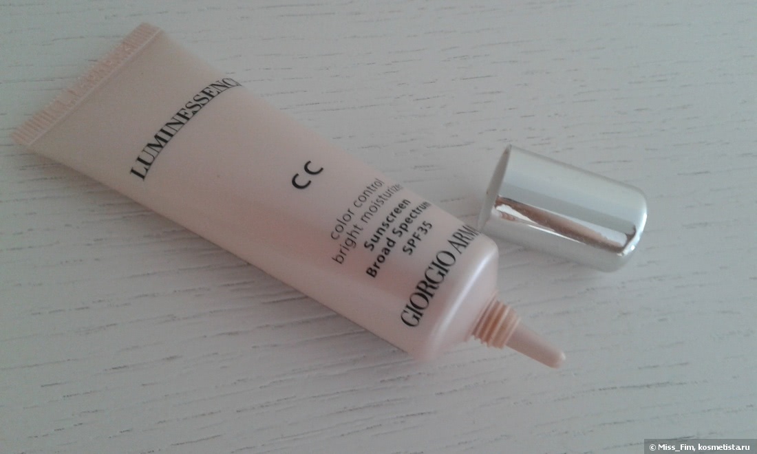 Giorgio Armani Luminessence CC Color Control Bright Moisturizer Sunscreen Broad Spectrum SPF 35 в оттенке # 02