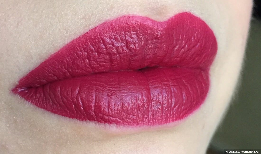 Матовая губная помада Giorgio Armani Lip Maestro Intense Velvet Color в оттенке 502