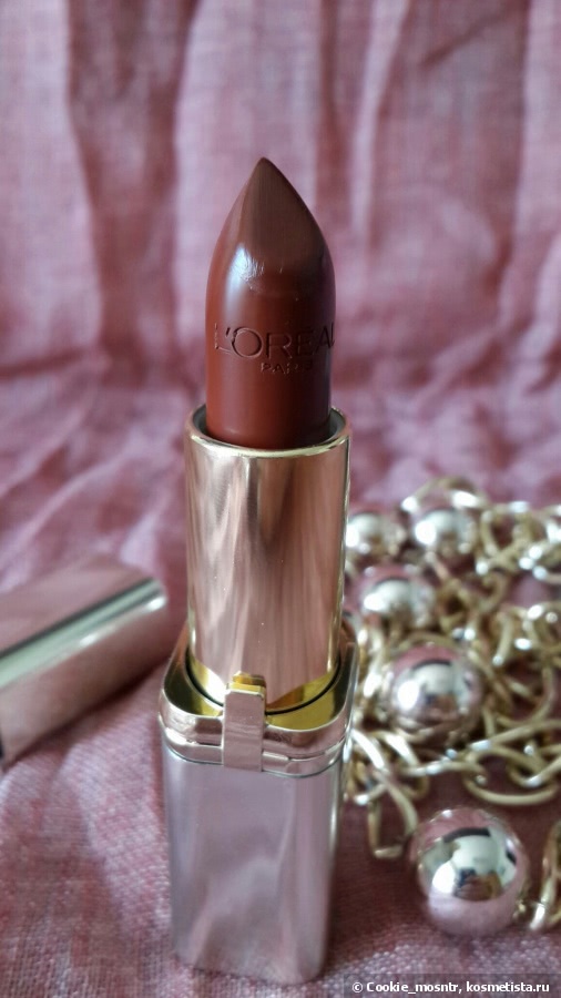 Шоколадная помада L'oreal Color Riche в оттенке 703 Oud Obsession