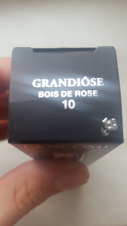 Тушь Lancôme Grandiôse из весенней коллекции Lancôme Absolutely Rose в лимитированном оттенке 10 Bois de Rose