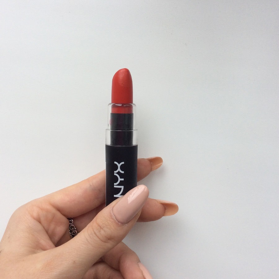 Nyx Matte lipstick Pure Red