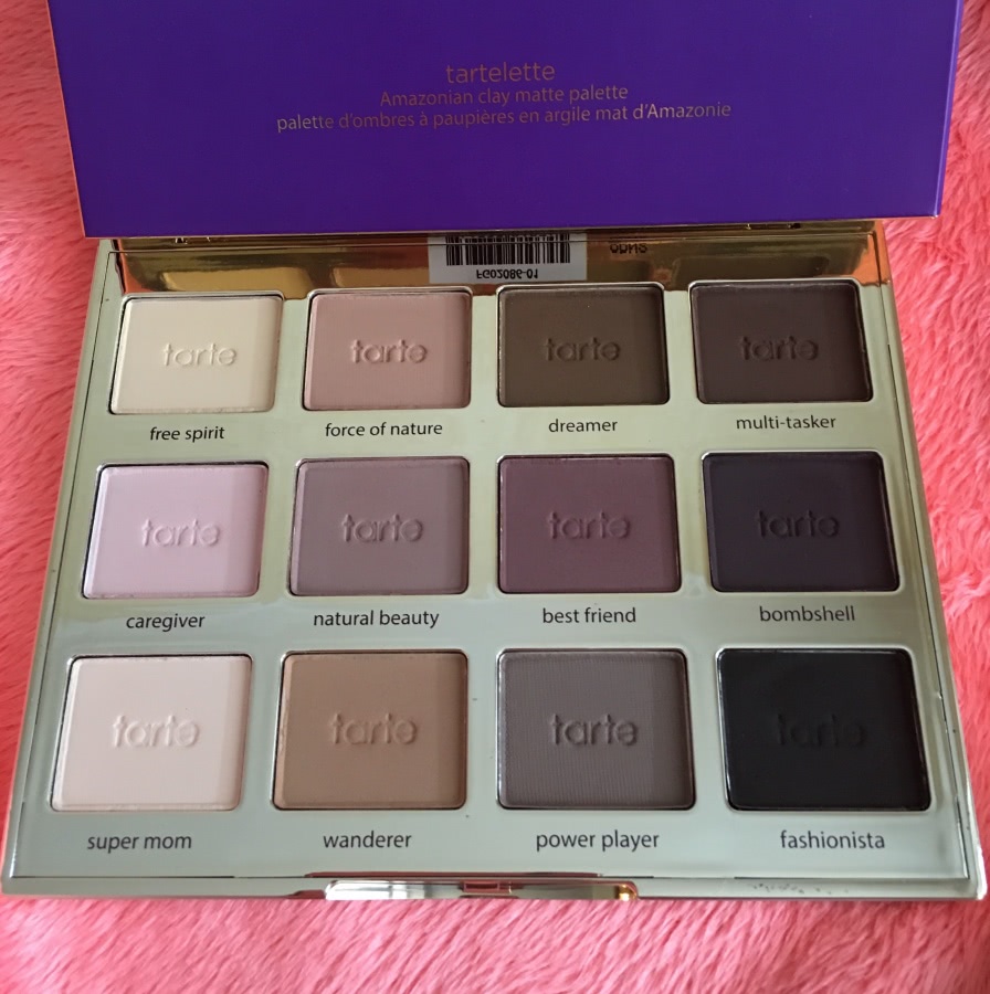 Палетка матовых теней Tarte Tartelette Amazonian clay matte palette