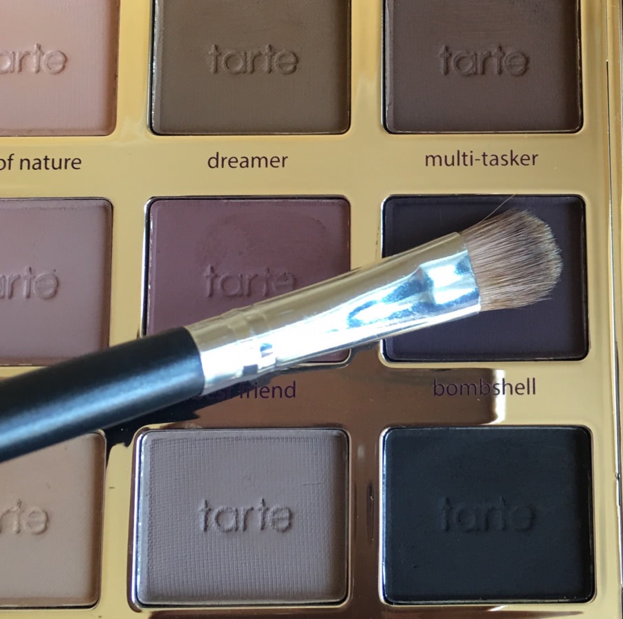 Палетка матовых теней Tarte Tartelette Amazonian clay matte palette