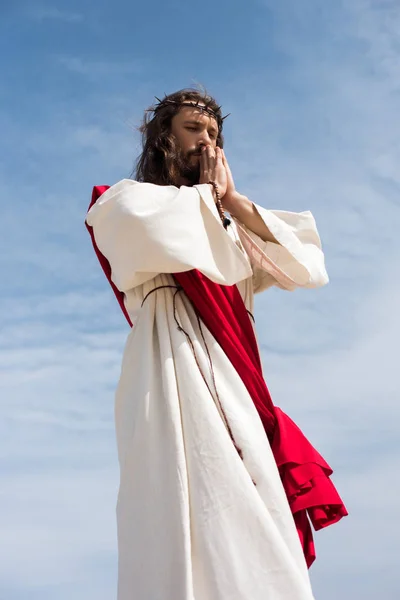 Low Angle View Jesus Robe Red Sash Crown Thorns Holding — стоковое фото